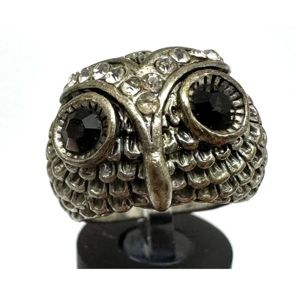 Owl Ring detailed Silver Tone Rhinestone Eyes Statement Ring Size ~5.5‎